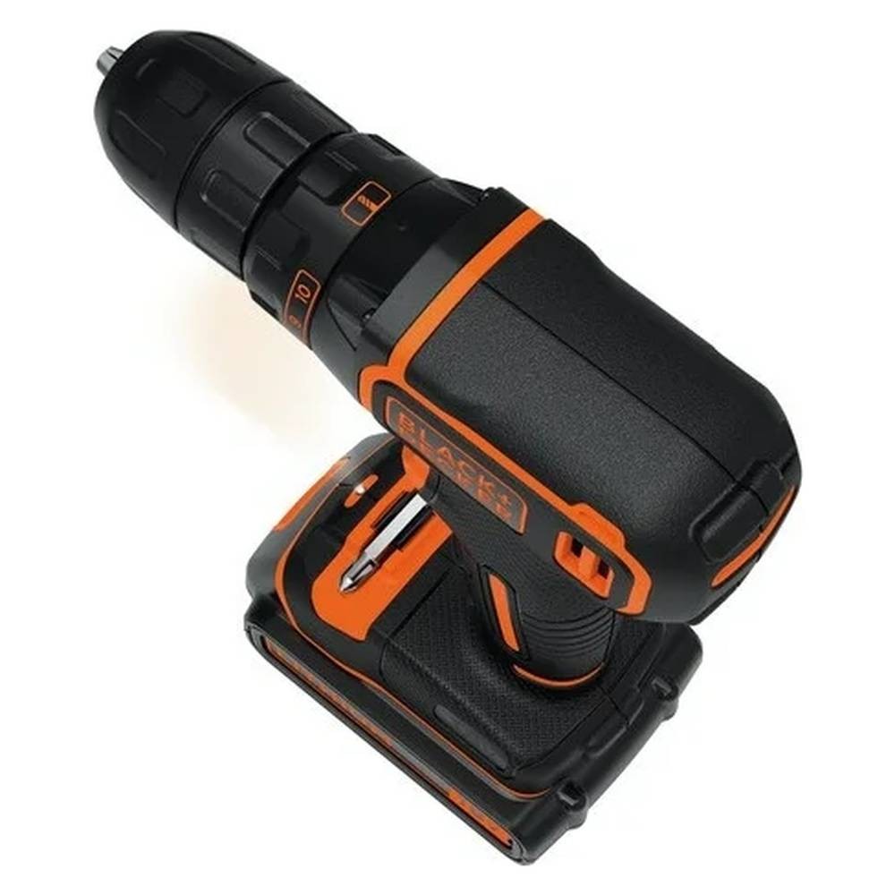 Аккумуляторная дрель-шуруповерт Black&Decker BDCDC18B