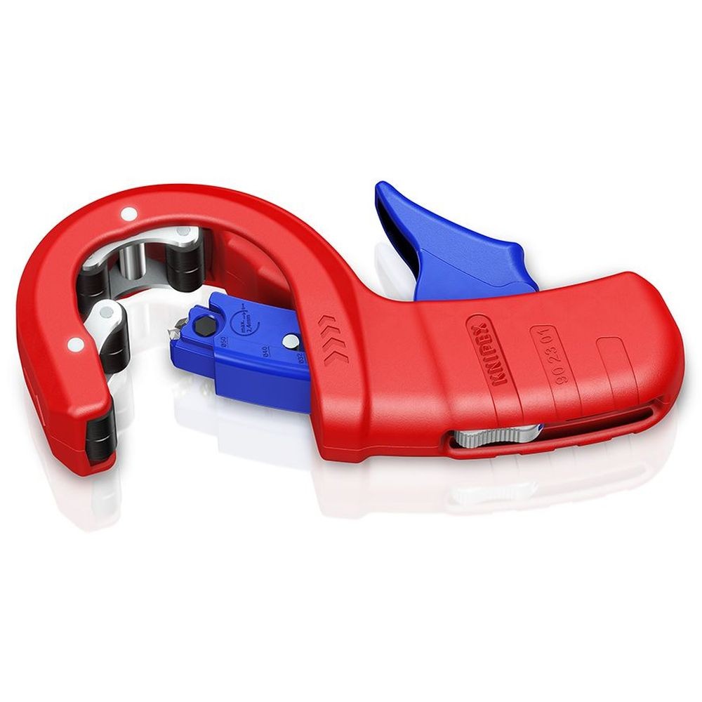 KNIPEX DP50 Труборез для канализационных пластиковых труб _ 32/40/50 мм, толщина max 2.4 мм, длина 2