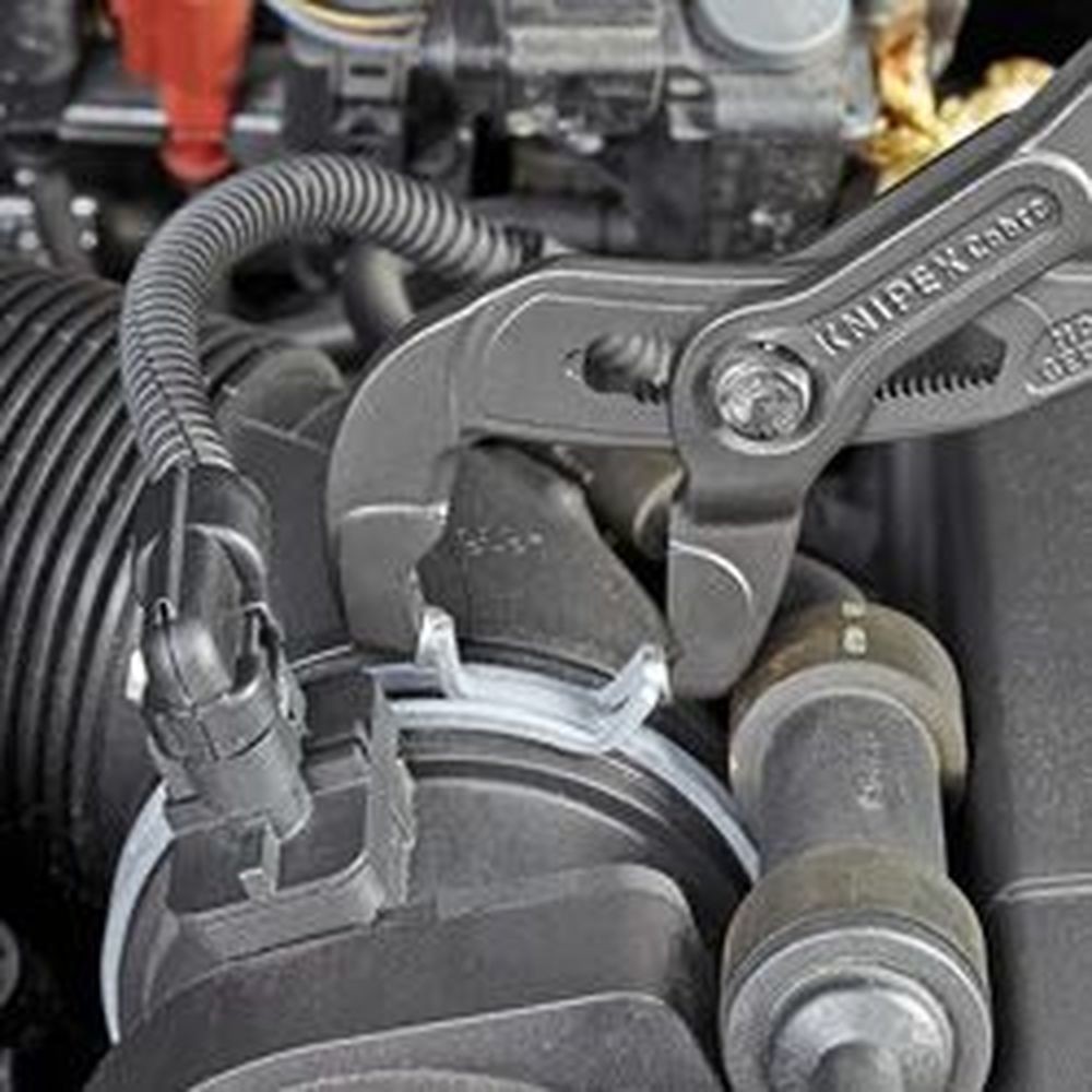 Щипцы для хомутов пружинных, размер хомутов до _ 70 мм, зев 40 мм, длина 250 мм