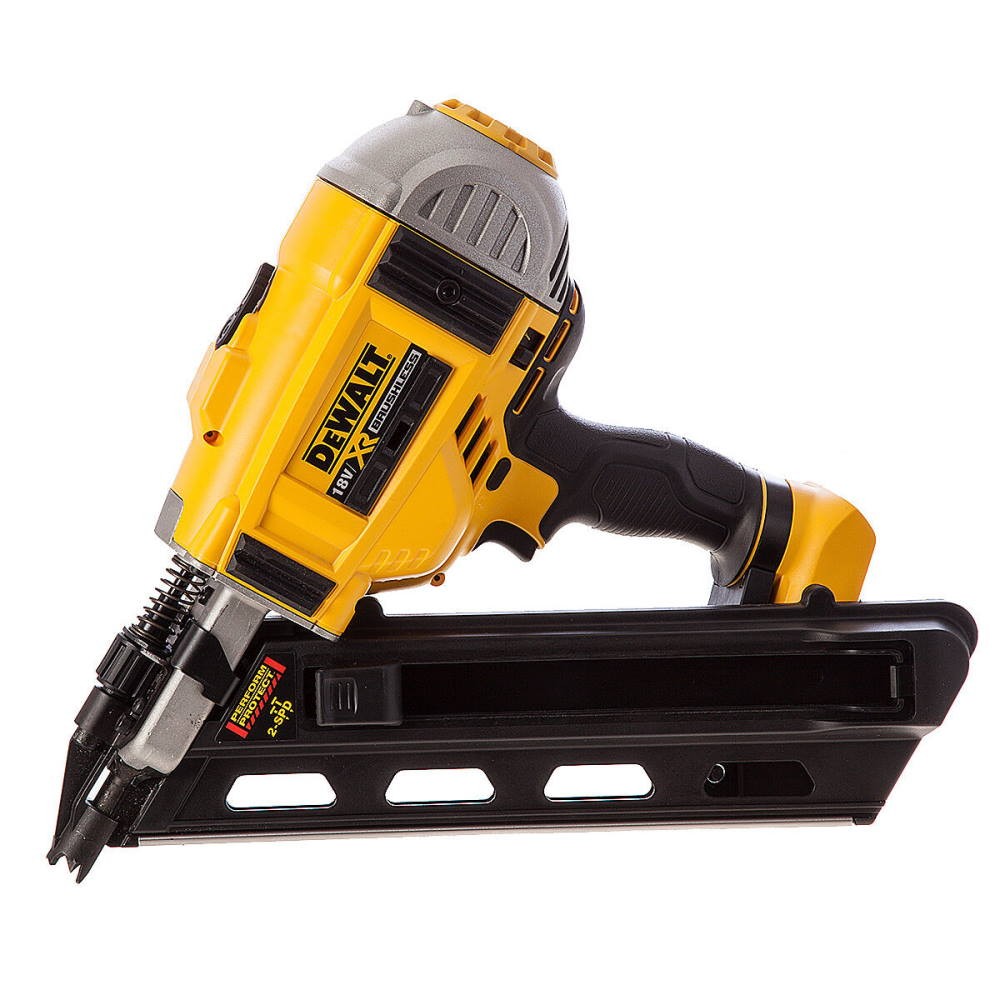 Аккумуляторный гвоздезабиватель DeWalt DCN692N (без акк, без з/у)