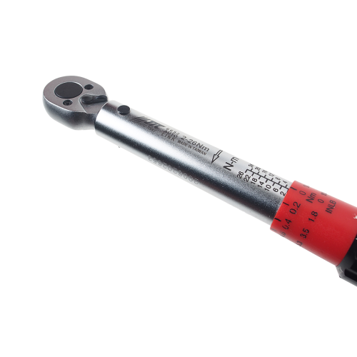 Ключ динамометрический 1/4" 2-26Нм 370мм двухстороннего действия JTC