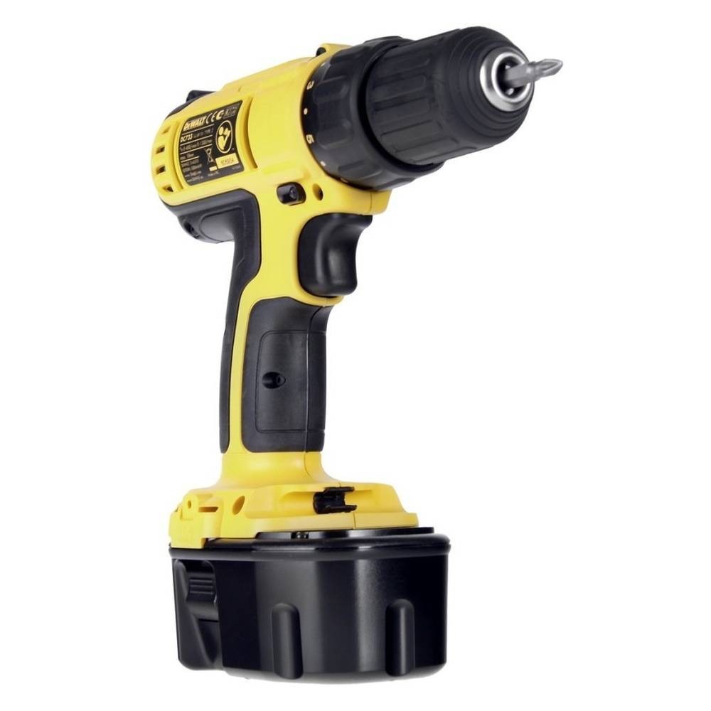 Аккумуляторная дрель-шуруповерт DeWalt DC733KAT